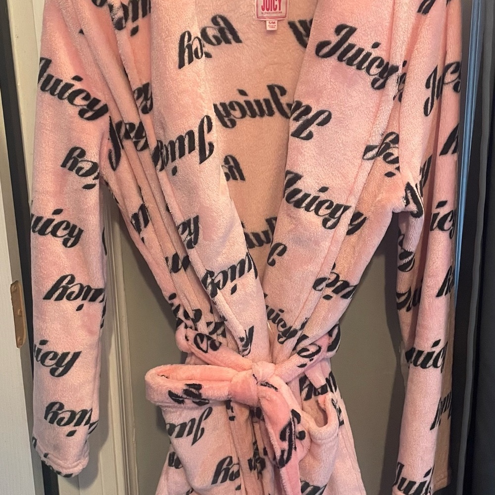 Juicy Couture Blush Pink and Black Robe